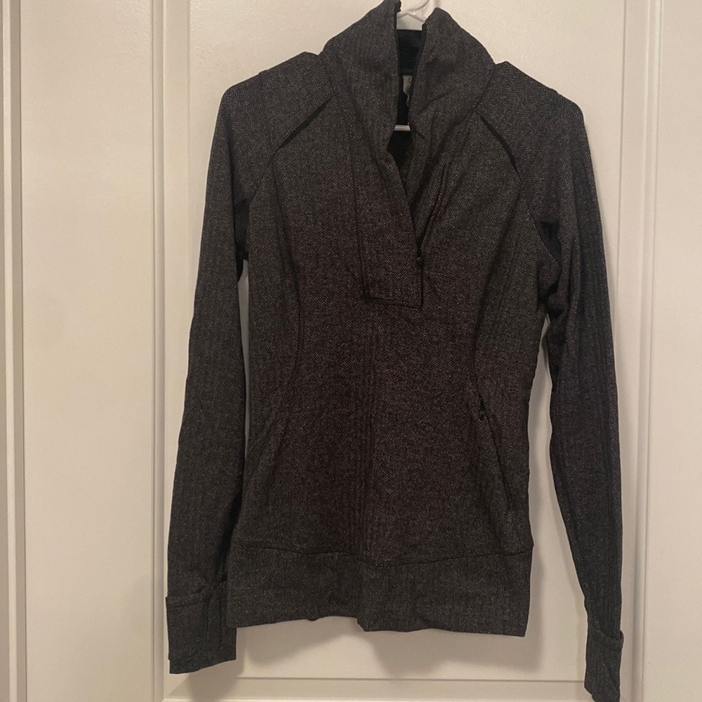 Lululemon - top